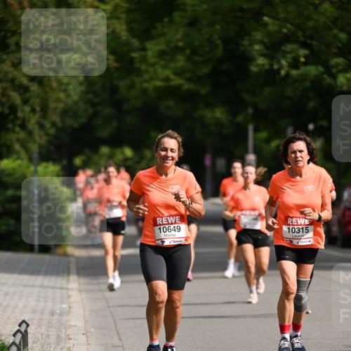 15.06.2025 - REWE Women's Run Dr. Thomas Lammeyer http://msf.ph/oto/7956640 15.06.2025 09:46:54 Laufen 10649, 10315 meine-sportfotos.de