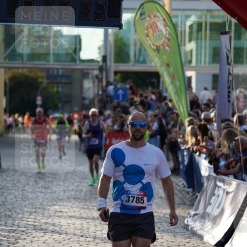 13.06.2025 - Holstenköstenlauf Felixshl http://msf.ph/oto/7956670 13.06.2025 19:47:32 Laufen 2639, 2795, 3785 meine-sportfotos.de