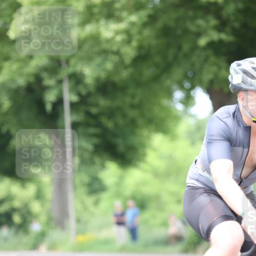 15.06.2025 - 7 Türme Triathlon Yannick Fuchs http://msf.ph/oto/7956784 15.06.2025 13:41:08 Radfahren 415, 572, 984 meine-sportfotos.de
