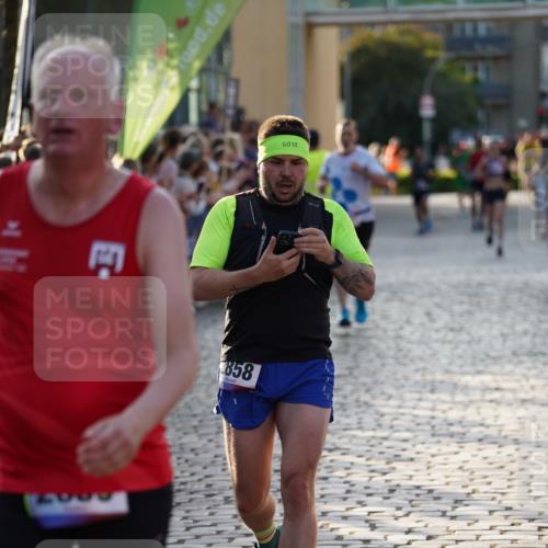13.06.2025 - Holstenköstenlauf Felixshl http://msf.ph/oto/7956849 13.06.2025 19:47:42 Laufen 2377, 2639, 2650, 2858 meine-sportfotos.de