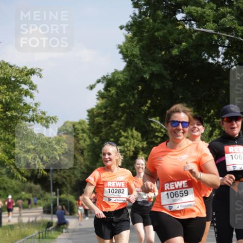 15.06.2025 - REWE Women's Run Jannik Wohlers http://msf.ph/oto/7956871 15.06.2025 08:52:11 Laufen 10282, 0668, 10659, 1067 meine-sportfotos.de