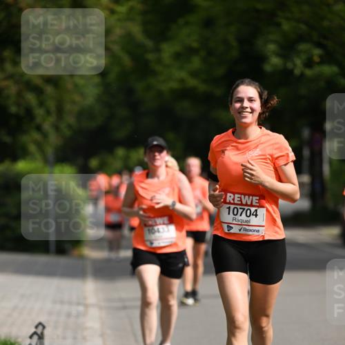 15.06.2025 - REWE Women's Run Dr. Thomas Lammeyer http://msf.ph/oto/7957011 15.06.2025 09:47:15 Laufen 10433, 10704 meine-sportfotos.de