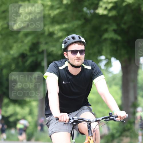 15.06.2025 - 7 Türme Triathlon Yannick Fuchs http://msf.ph/oto/7957037 15.06.2025 13:42:27 Radfahren 320 meine-sportfotos.de