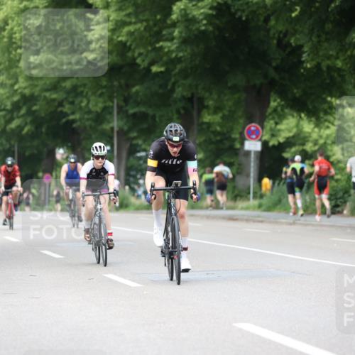 15.06.2025 - 7 Türme Triathlon Yannick Fuchs http://msf.ph/oto/7957073 15.06.2025 13:42:36 Radfahren 675, 1065, 1147 meine-sportfotos.de