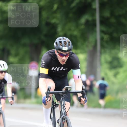 15.06.2025 - 7 Türme Triathlon Yannick Fuchs http://msf.ph/oto/7957079 15.06.2025 13:42:37 Radfahren 675, 1065, 1147 meine-sportfotos.de