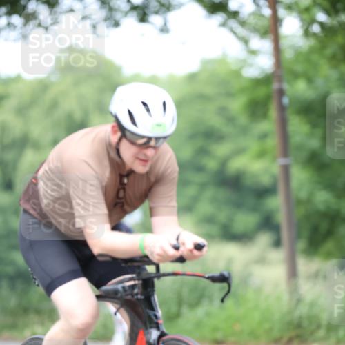 15.06.2025 - 7 Türme Triathlon Yannick Fuchs http://msf.ph/oto/7957100 15.06.2025 13:42:38 Radfahren 675, 1065, 1147 meine-sportfotos.de
