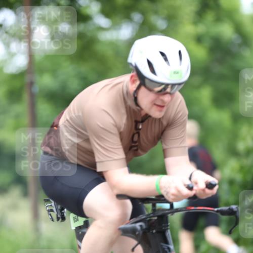 15.06.2025 - 7 Türme Triathlon Yannick Fuchs http://msf.ph/oto/7957102 15.06.2025 13:42:38 Radfahren 675, 1065, 1147 meine-sportfotos.de