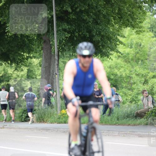 15.06.2025 - 7 Türme Triathlon Yannick Fuchs http://msf.ph/oto/7957107 15.06.2025 13:42:39 Radfahren 675, 1065, 1147 meine-sportfotos.de