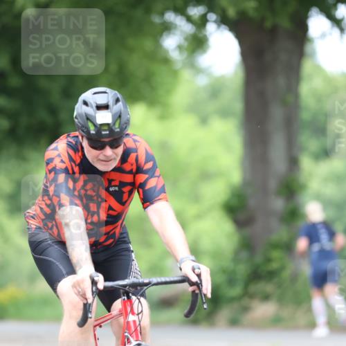 15.06.2025 - 7 Türme Triathlon Yannick Fuchs http://msf.ph/oto/7957117 15.06.2025 13:42:40 Radfahren 675, 1065 meine-sportfotos.de