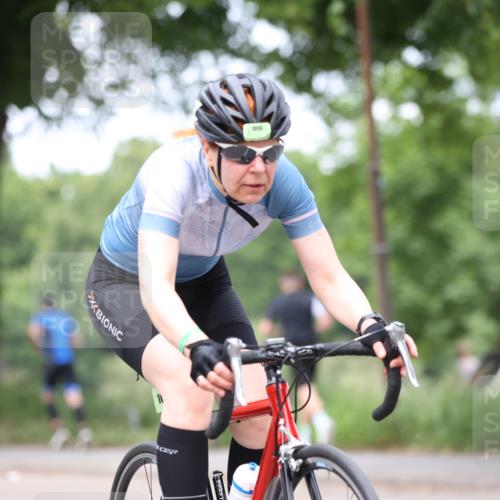 15.06.2025 - 7 Türme Triathlon Yannick Fuchs http://msf.ph/oto/7957164 15.06.2025 13:42:56 Radfahren 281, 629, 1056 meine-sportfotos.de