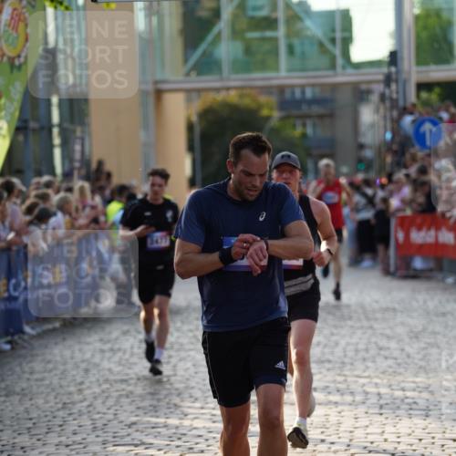 13.06.2025 - Holstenköstenlauf Felixshl http://msf.ph/oto/7957252 13.06.2025 19:48:07 Laufen 2064, 2147, 2183, 2344, 2477, 3574, 3575, 3603 meine-sportfotos.de