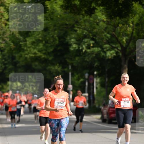 15.06.2025 - REWE Women's Run Dr. Thomas Lammeyer http://msf.ph/oto/7957304 15.06.2025 09:47:33 Laufen 10745, 10768 meine-sportfotos.de