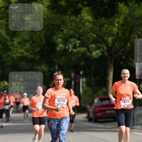 15.06.2025 - REWE Women's Run Dr. Thomas Lammeyer http://msf.ph/oto/7957321 15.06.2025 09:47:34 Laufen 10745, 10768 meine-sportfotos.de