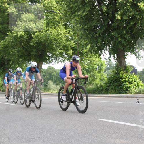 15.06.2025 - 7 Türme Triathlon Yannick Fuchs http://msf.ph/oto/7957324 15.06.2025 09:48:11 Radfahren  meine-sportfotos.de
