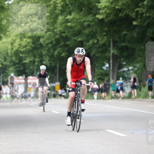15.06.2025 - 7 Türme Triathlon Yannick Fuchs http://msf.ph/oto/7957342 15.06.2025 13:43:34 Radfahren 195, 600, 987, 1137 meine-sportfotos.de