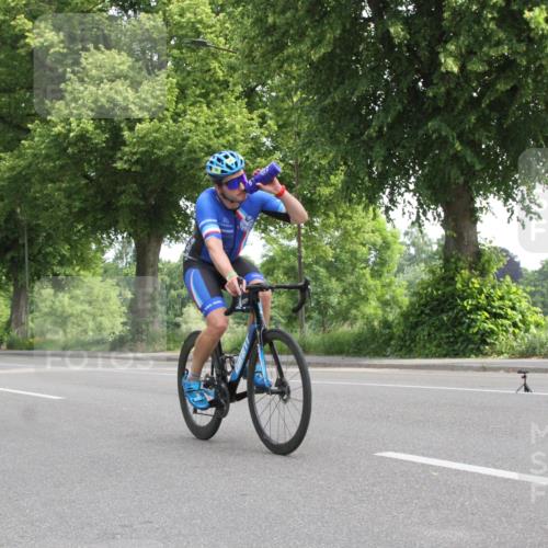 15.06.2025 - 7 Türme Triathlon Yannick Fuchs http://msf.ph/oto/7957365 15.06.2025 09:48:47 Radfahren  meine-sportfotos.de