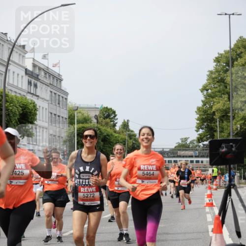 15.06.2025 - REWE Women's Run Jannik Wohlers http://msf.ph/oto/7957445 15.06.2025 09:44:02 Laufen 425, 72, 5272, 5464 meine-sportfotos.de