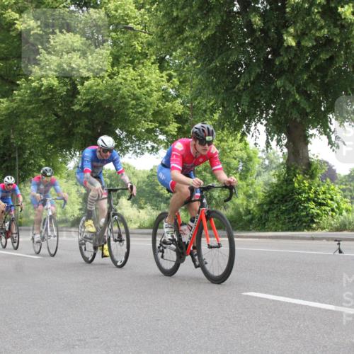 15.06.2025 - 7 Türme Triathlon Yannick Fuchs http://msf.ph/oto/7957543 15.06.2025 09:52:42 Radfahren  meine-sportfotos.de