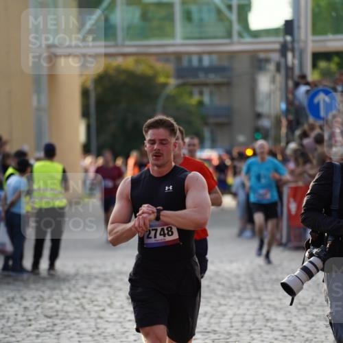 13.06.2025 - Holstenköstenlauf Felixshl http://msf.ph/oto/7957550 13.06.2025 19:48:23 Laufen 2087, 2357, 2748, 2807 meine-sportfotos.de