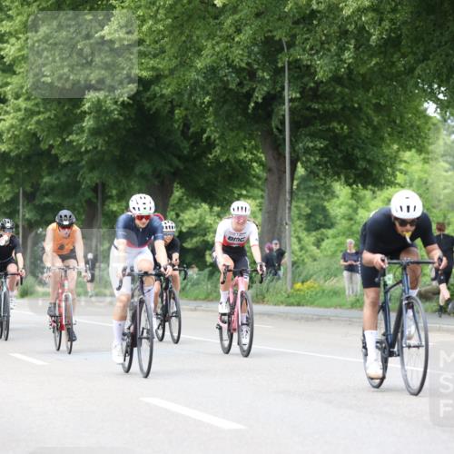 15.06.2025 - 7 Türme Triathlon Yannick Fuchs http://msf.ph/oto/7957551 15.06.2025 13:44:04 Radfahren 662, 732, 771, 1128, 1151, 1184 meine-sportfotos.de