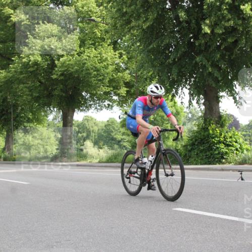 15.06.2025 - 7 Türme Triathlon Yannick Fuchs http://msf.ph/oto/7957554 15.06.2025 09:52:43 Radfahren  meine-sportfotos.de