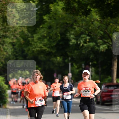 15.06.2025 - REWE Women's Run Dr. Thomas Lammeyer http://msf.ph/oto/7957561 15.06.2025 09:47:46 Laufen 10105, 10654 meine-sportfotos.de