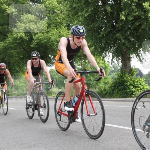 15.06.2025 - 7 Türme Triathlon Yannick Fuchs http://msf.ph/oto/7957565 15.06.2025 09:54:01 Radfahren  meine-sportfotos.de