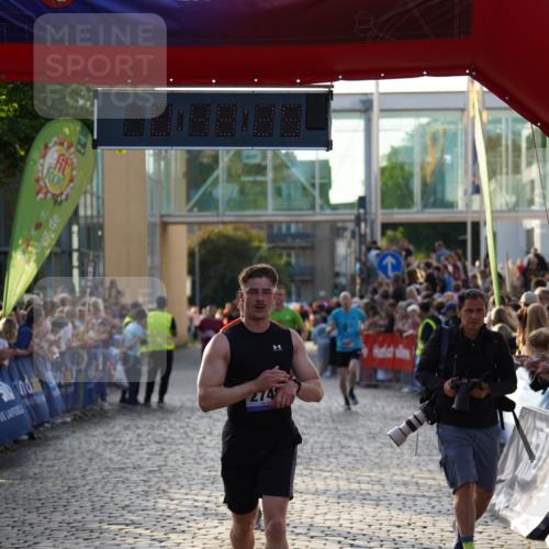 13.06.2025 - Holstenköstenlauf Felixshl http://msf.ph/oto/7957575 13.06.2025 19:48:24 Laufen 2087, 2357, 2748, 2807 meine-sportfotos.de