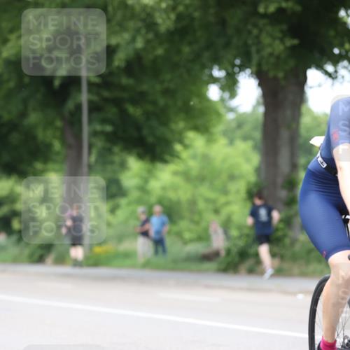 15.06.2025 - 7 Türme Triathlon Yannick Fuchs http://msf.ph/oto/7957583 15.06.2025 13:44:09 Radfahren 662, 771, 794, 1184 meine-sportfotos.de