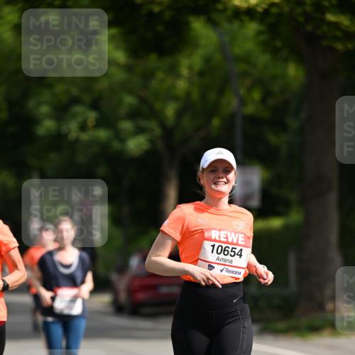 15.06.2025 - REWE Women's Run Dr. Thomas Lammeyer http://msf.ph/oto/7957606 15.06.2025 09:47:48 Laufen 10654 meine-sportfotos.de