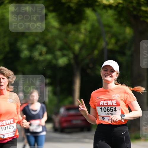 15.06.2025 - REWE Women's Run Dr. Thomas Lammeyer http://msf.ph/oto/7957624 15.06.2025 09:47:49 Laufen 10105, 10654 meine-sportfotos.de