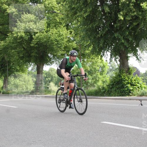 15.06.2025 - 7 Türme Triathlon Yannick Fuchs http://msf.ph/oto/7957698 15.06.2025 09:56:26 Radfahren  meine-sportfotos.de