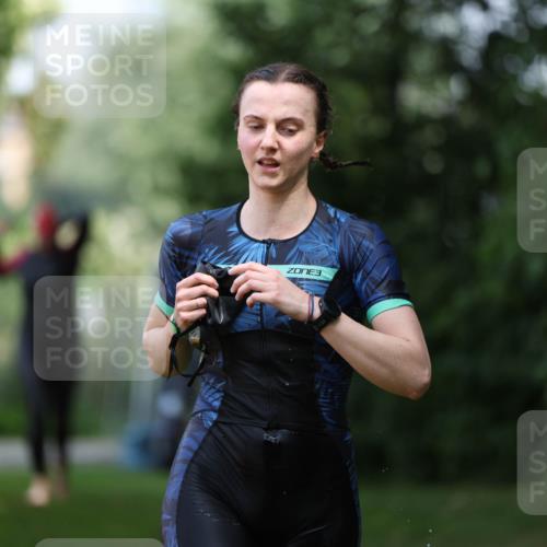 15.06.2025 - 7 Türme Triathlon Michael Strokosch http://msf.ph/oto/7957736 15.06.2025 12:36:50 Schwimmen 429, 514, 584, 645, 666 meine-sportfotos.de