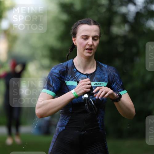15.06.2025 - 7 Türme Triathlon Michael Strokosch http://msf.ph/oto/7957741 15.06.2025 12:36:50 Schwimmen 429, 514, 584, 645, 666 meine-sportfotos.de