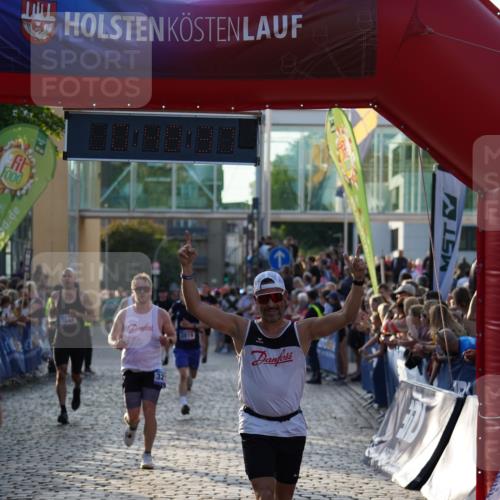 13.06.2025 - Holstenköstenlauf Felixshl http://msf.ph/oto/7957787 13.06.2025 19:48:36 Laufen 2236, 2691, 2819, 3209, 3210, 3211, 3219, 3648 meine-sportfotos.de