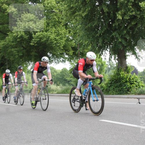 15.06.2025 - 7 Türme Triathlon Yannick Fuchs http://msf.ph/oto/7957804 15.06.2025 10:01:24 Radfahren  meine-sportfotos.de