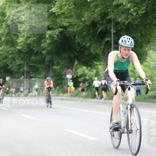 15.06.2025 - 7 Türme Triathlon Yannick Fuchs http://msf.ph/oto/7957816 15.06.2025 13:44:49 Radfahren 216, 321, 352, 371, 520, 555, 668, 1050, 1159, 1189 meine-sportfotos.de