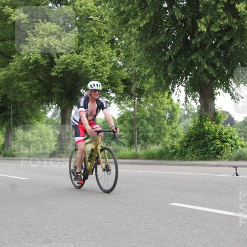 15.06.2025 - 7 Türme Triathlon Yannick Fuchs http://msf.ph/oto/7957848 15.06.2025 10:01:28 Radfahren  meine-sportfotos.de