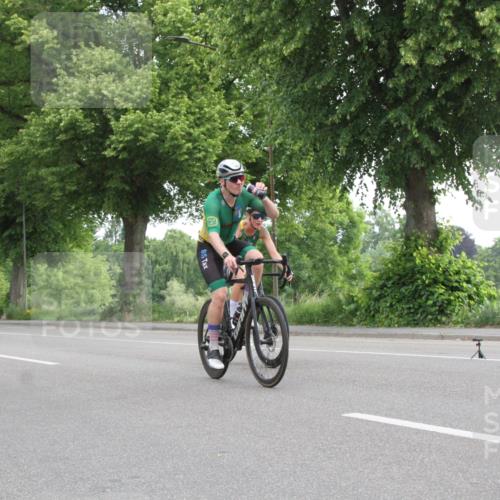 15.06.2025 - 7 Türme Triathlon Yannick Fuchs http://msf.ph/oto/7957890 15.06.2025 10:02:49 Radfahren  meine-sportfotos.de