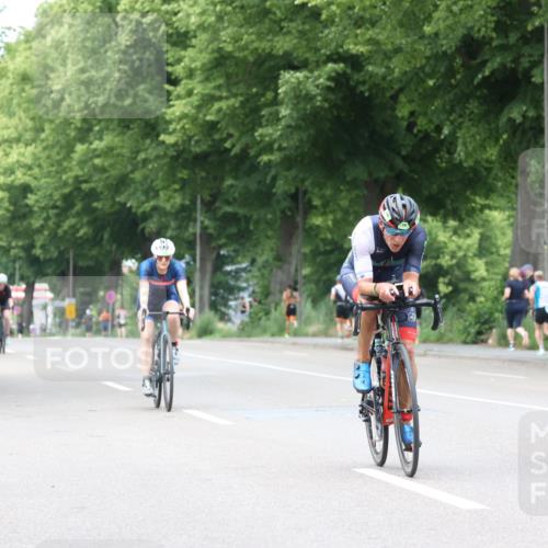 15.06.2025 - 7 Türme Triathlon Yannick Fuchs http://msf.ph/oto/7957906 15.06.2025 13:44:55 Radfahren 216, 352, 601, 1050, 1159 meine-sportfotos.de