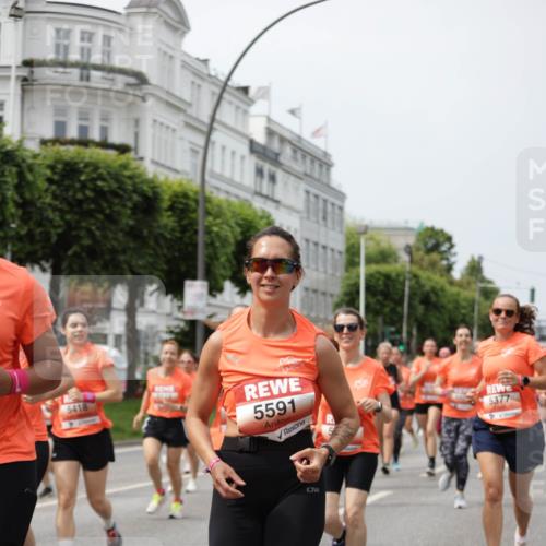 15.06.2025 - REWE Women's Run Jannik Wohlers http://msf.ph/oto/7957946 15.06.2025 09:44:14 Laufen 5591 meine-sportfotos.de
