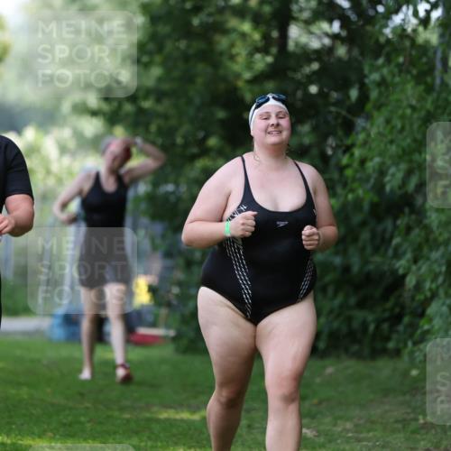15.06.2025 - 7 Türme Triathlon Michael Strokosch http://msf.ph/oto/7957950 15.06.2025 12:37:18 Schwimmen 368, 369, 491, 520, 556, 668 meine-sportfotos.de