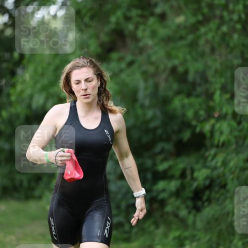 15.06.2025 - 7 Türme Triathlon Michael Strokosch http://msf.ph/oto/7958010 15.06.2025 12:37:26 Schwimmen 356, 368, 369, 491, 668 meine-sportfotos.de