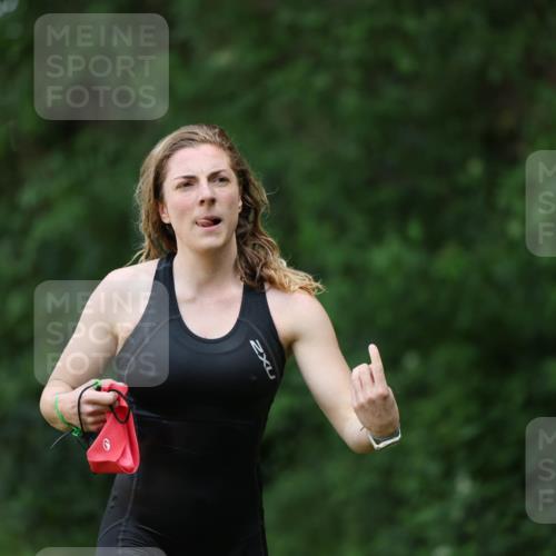 15.06.2025 - 7 Türme Triathlon Michael Strokosch http://msf.ph/oto/7958025 15.06.2025 12:37:27 Schwimmen 356, 368, 369, 491, 668 meine-sportfotos.de