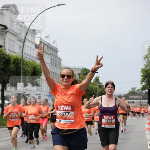 15.06.2025 - REWE Women's Run Jannik Wohlers http://msf.ph/oto/7958029 15.06.2025 09:44:16 Laufen 5124, 5377, 5302 meine-sportfotos.de