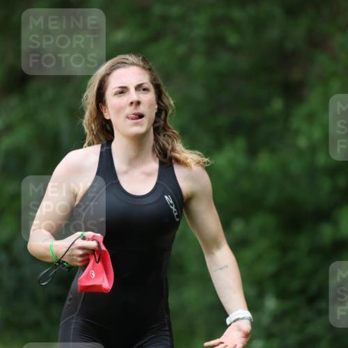 15.06.2025 - 7 Türme Triathlon Michael Strokosch http://msf.ph/oto/7958032 15.06.2025 12:37:27 Schwimmen 356, 368, 369, 491, 668 meine-sportfotos.de