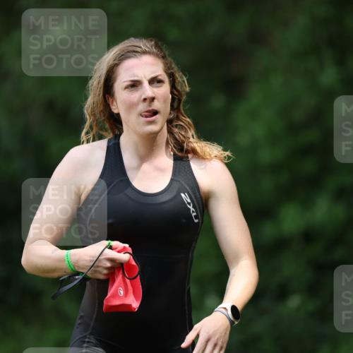 15.06.2025 - 7 Türme Triathlon Michael Strokosch http://msf.ph/oto/7958046 15.06.2025 12:37:28 Schwimmen 356, 368, 369, 491, 668 meine-sportfotos.de