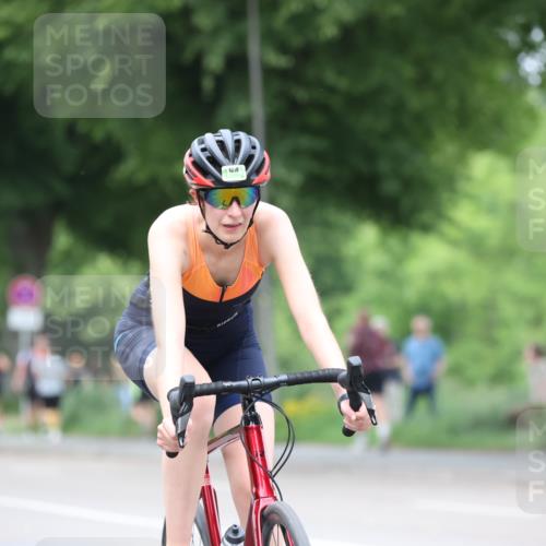 15.06.2025 - 7 Türme Triathlon Yannick Fuchs http://msf.ph/oto/7958068 15.06.2025 13:45:31 Radfahren 722, 1018, 1141 meine-sportfotos.de