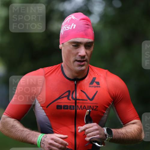 15.06.2025 - 7 Türme Triathlon Michael Strokosch http://msf.ph/oto/7958079 15.06.2025 12:37:32 Schwimmen 356, 368, 369, 491 meine-sportfotos.de