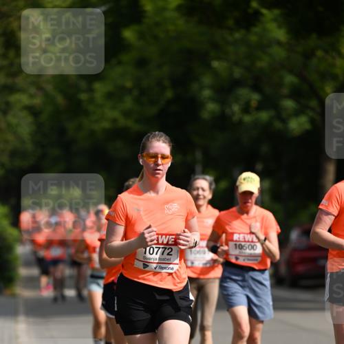 15.06.2025 - REWE Women's Run Dr. Thomas Lammeyer http://msf.ph/oto/7958083 15.06.2025 09:48:05 Laufen 10772, 1069, 10600 meine-sportfotos.de